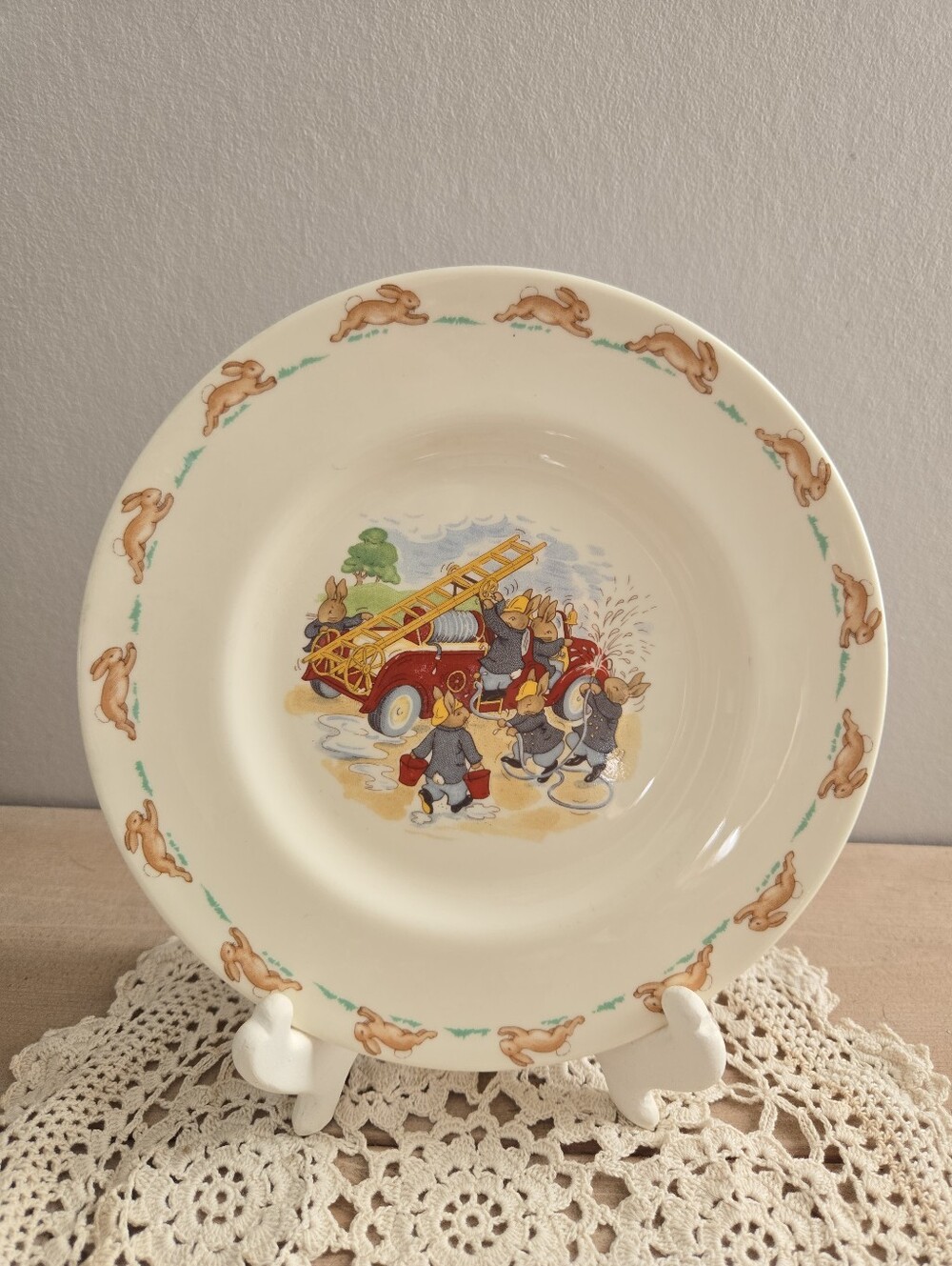 Vintage Royal Doulton Bunnykins Plate – Fire Engine Scene – Fine Bone China